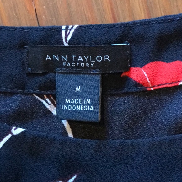 Ann Taylor Factory, M blouse - Picture 3 of 4